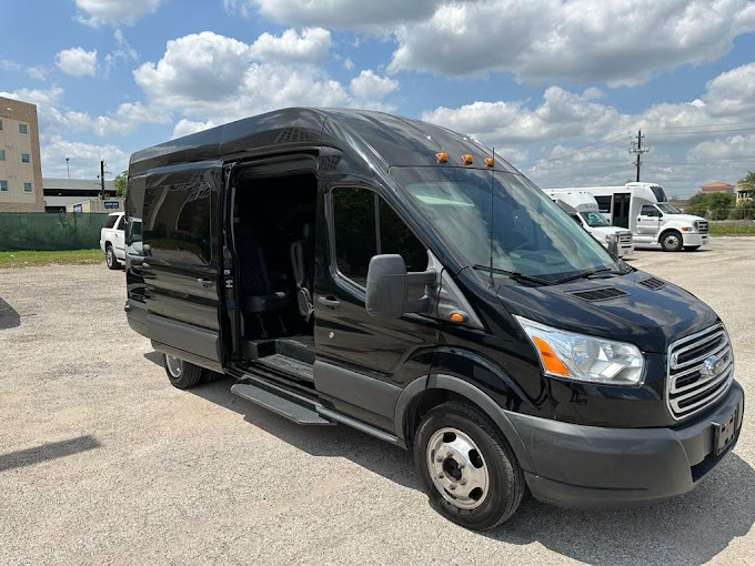 Houston Shuttle Services logo
